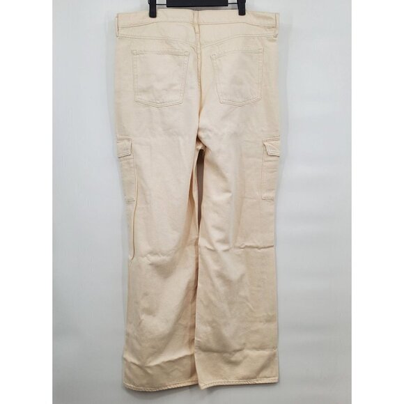 Old Navy Extra High-Rise Sky-Hi Wide Leg Cargo Pants Womens Size 16 Tall NWT - Picture 5 of 16
